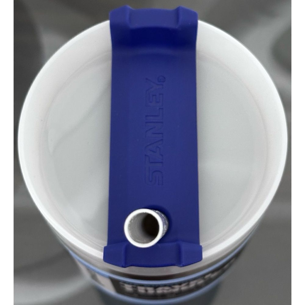 Stanley Adventure Quencher 20oz Tumbler- CORNFLOWER - Picture 3 of 4